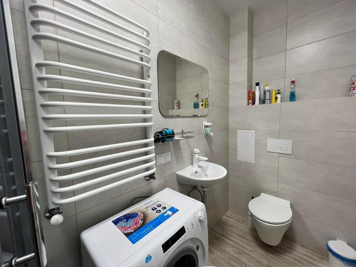 Transfer Apartament І.Franka 59 Liov Exterior foto